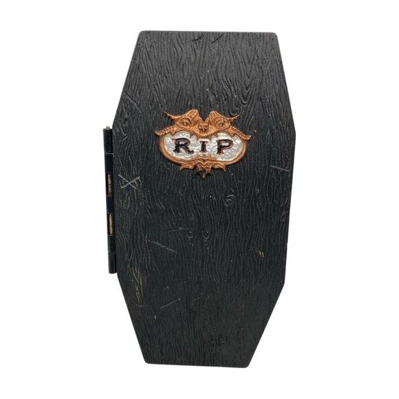 WWF WWE Undertaker 1998 Jacks Pacific Wrestl Coffin Casket Match Collectible RIP - Picture 1 of 11